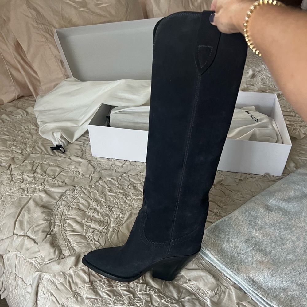 Isabel Marant suede Lomero boots - Picture 6 of 10